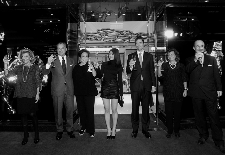 Riapre il Flagship Store al Mandarin Oriental di Hong Kong mandarin.jpg